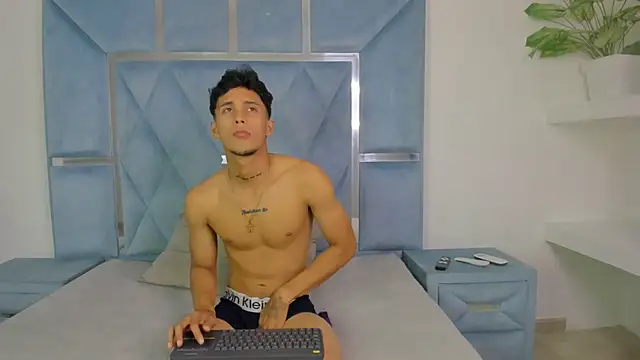 aishaxht online show from 05.27.26