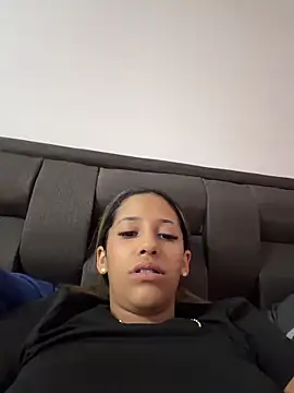 Snapshot of vicky_bass_ chatting on 05.10.26 vicky bass online show from 05.10.26
