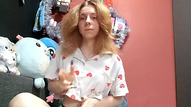 TiaraHenegan online show from 01.11.26