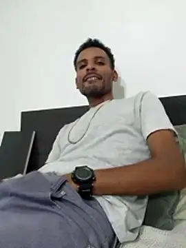 Snapshot of moreno_alpha_br chatting on 02.01.26 moreno alpha br online show from 02.01.26