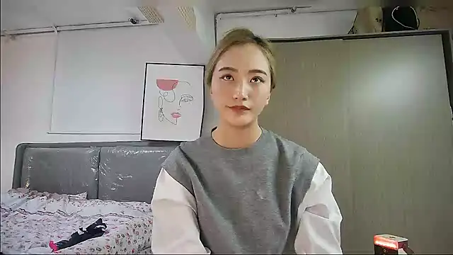 Snapshot of djjfnfczks chatting on 03.17.26 djjfnfczks online show from 03.17.26