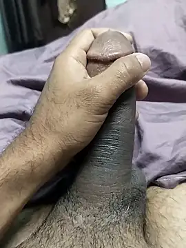 Snapshot of 8inchhere chatting on 01.31.26 8inchhere online show from 01.31.26