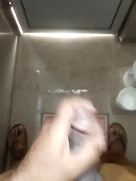 Snapshot of 8inchhere chatting on 03.21.26 8inchhere online show from 03.21.26