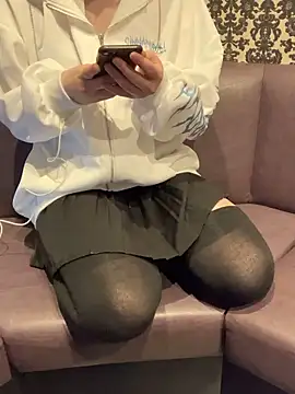 Snapshot of pon05240 chatting on 05.11.26 pon05240 online show from 05.11.26