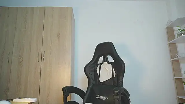 celestes777 online show from 04.18.26