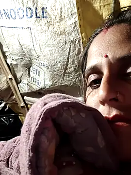 Snapshot of Bhavna8080 chatting on 02.12.26 Bhavna8080 online show from 02.12.26