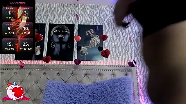 MeganRosseX online show from 02.17.26