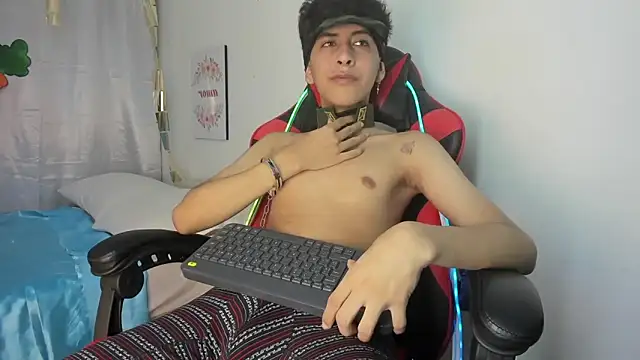 julian xx online show from 04.18.26