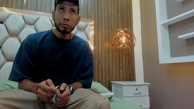 Snapshot of james__walsh chatting on 02.22.26 james walsh online show from 02.22.26