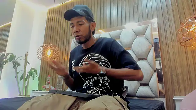 Snapshot of james__walsh chatting on 02.26.26 james walsh online show from 02.26.26