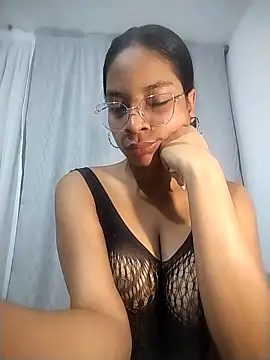 KATALINA SANTANA  online show from 04.10.26