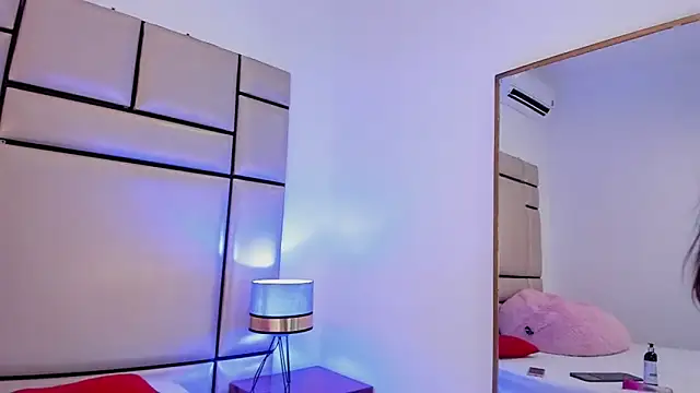 alejandra loppez online show from 02.03.26