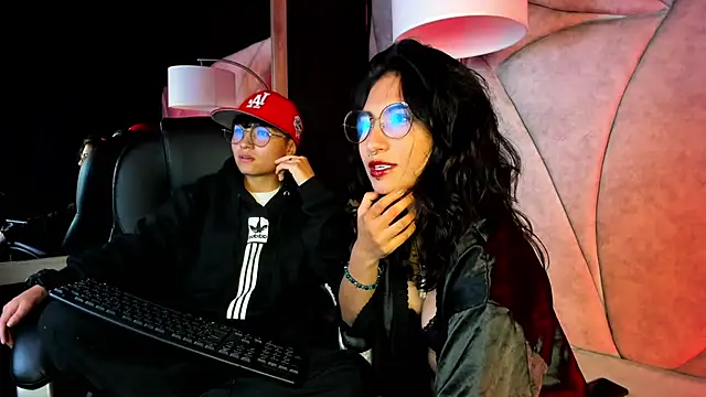 velvet mystic online show from 04.19.26