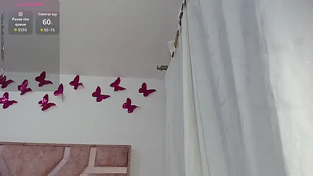 Roxy Fox- online show from 03.06.26