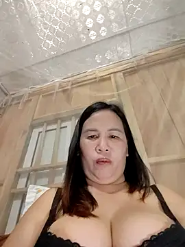 Snapshot of Clinic_139 chatting on 02.22.26 Clinic 139 online show from 02.22.26