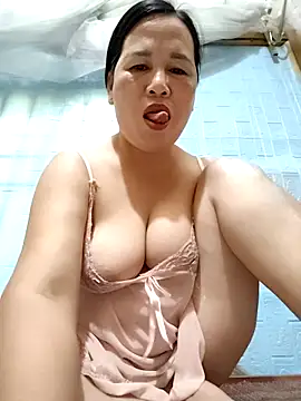 Snapshot of Clinic_139 chatting on 04.11.26 Clinic 139 online show from 04.11.26