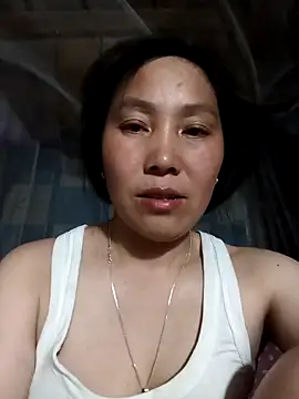 Snapshot of vesla-2k chatting on 04.10.26 vesla-2k online show from 04.10.26