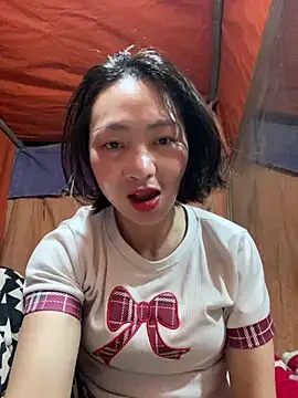 Snapshot of Some-03 chatting on 03.05.26 Some-03 online show from 03.05.26