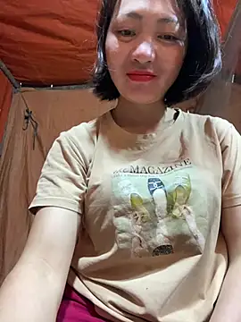 Snapshot of Some-03 chatting on 03.31.26 Some-03 online show from 03.31.26