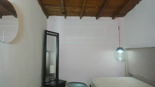 ZoeFox5 online show from 03.09.26