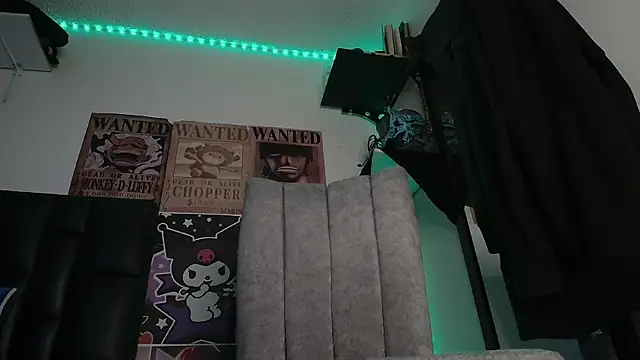 Snapshot of Anhony_Muscle chatting on 01.13.26 Anhony Muscle online show from 01.13.26