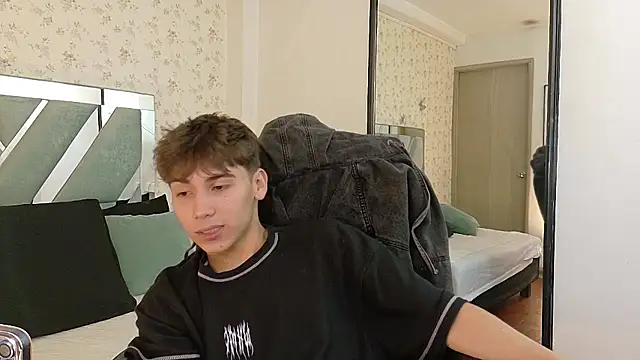 Liam Noxx online show from 01.13.26