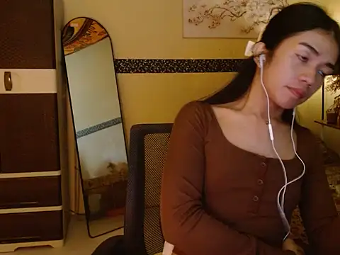 EnviousMaddie online show from 05.10.26