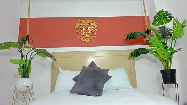 Snapshot of noa27_ chatting on 01.05.26 noa27 online show from 01.05.26