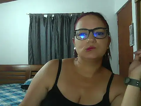 Snapshot of Roja_tentacion chatting on 04.20.26 Roja tentacion online show from 04.20.26
