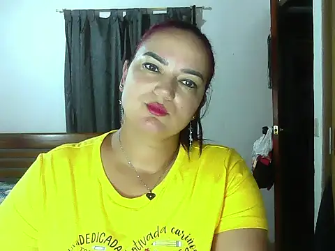 Snapshot of Roja_tentacion chatting on 05.13.26 Roja tentacion online show from 05.13.26
