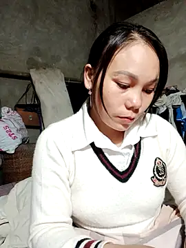 Snapshot of vanvan005 chatting on 02.17.26 vanvan005 online show from 02.17.26