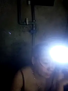 Snapshot of vanvan005 chatting on 02.24.26 vanvan005 online show from 02.24.26