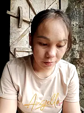 Snapshot of vanvan005 chatting on 04.16.26 vanvan005 online show from 04.16.26