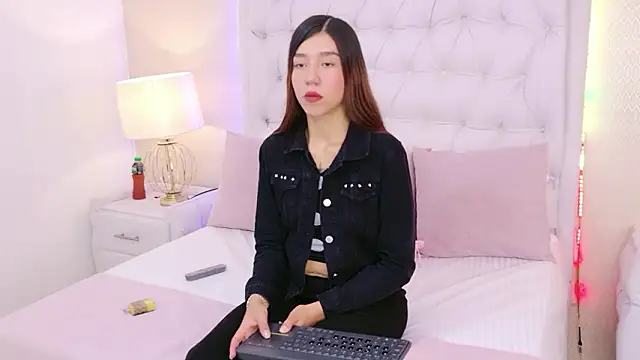 VioletFroost online show from 01.16.26