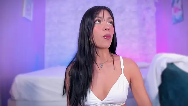 ayla lux online show from 02.14.26