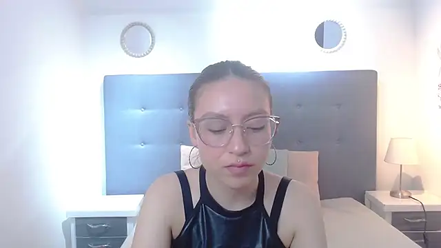 mia vegga online show from 01.08.26
