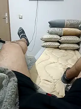 Mustastifano online show from 01.05.26