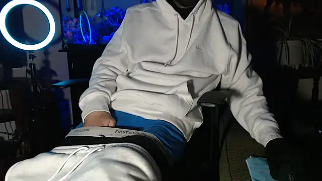 Snapshot of EspanolVato chatting on 02.18.26 EspanolVato online show from 02.18.26