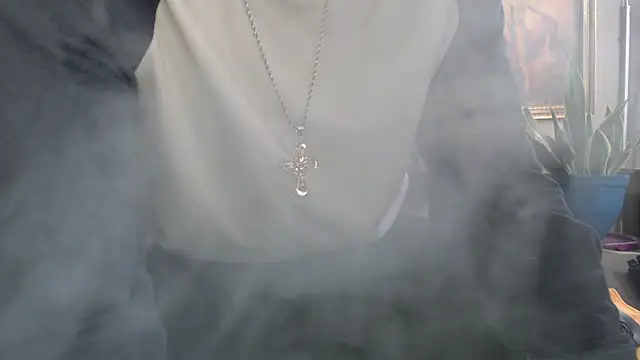 Snapshot of EspanolVato chatting on 03.29.26 EspanolVato online show from 03.29.26