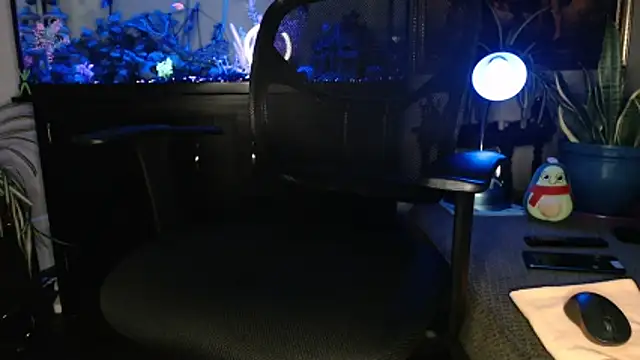 Snapshot of EspanolVato chatting on 03.30.26 EspanolVato online show from 03.30.26