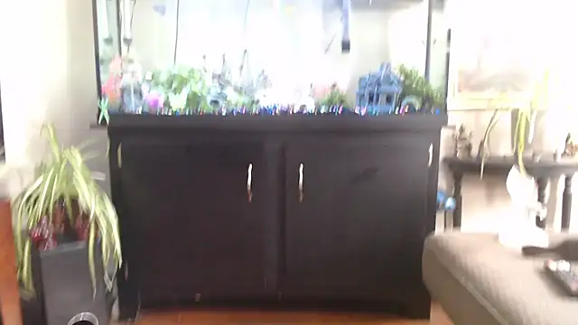 Snapshot of EspanolVato chatting on 04.15.26 EspanolVato online show from 04.15.26