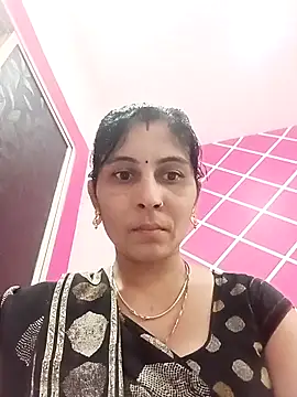 Snapshot of Hot_ree85 chatting on 02.26.26 Hot ree85 online show from 02.26.26