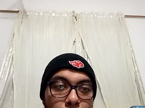 Snapshot of Elboydelculote chatting on 01.14.26 Elboydelculote online show from 01.14.26