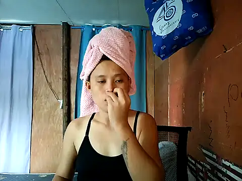 cute rose12 online show from 01.16.26