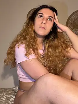 Snapshot of joanaguerreiru chatting on 02.20.26 joanaguerreiru online show from 02.20.26