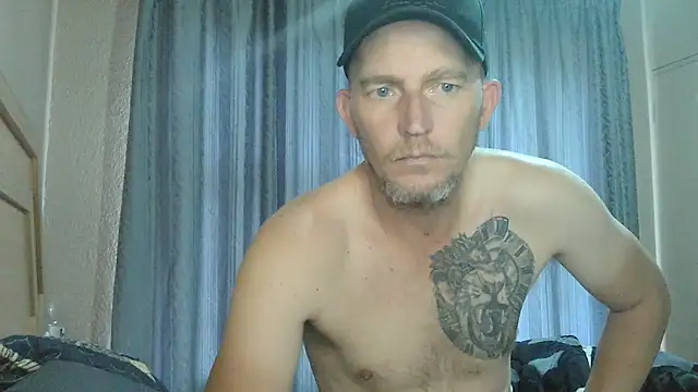 Layla-Mike online show from 01.10.26