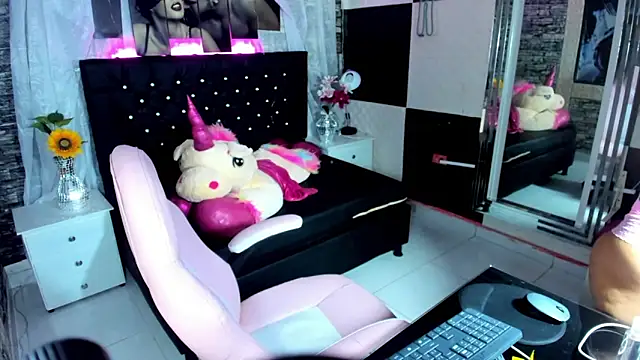 KittyMeaww online show from 02.17.26