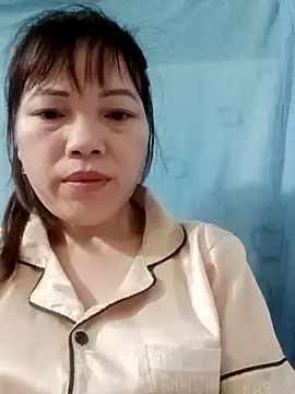 Snapshot of Sana-vn chatting on 04.18.26 Sana-vn online show from 04.18.26