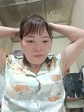 Snapshot of Sana-vn chatting on 06.19.26 Sana-vn online show from 06.19.26