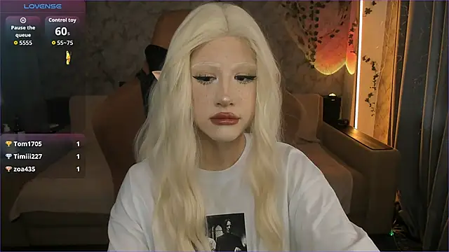 Necucubi02 online show from 03.19.26